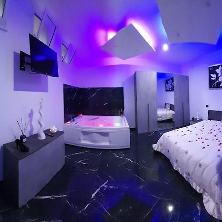 Casa Birmano Villa Taranto Eksteriør billede