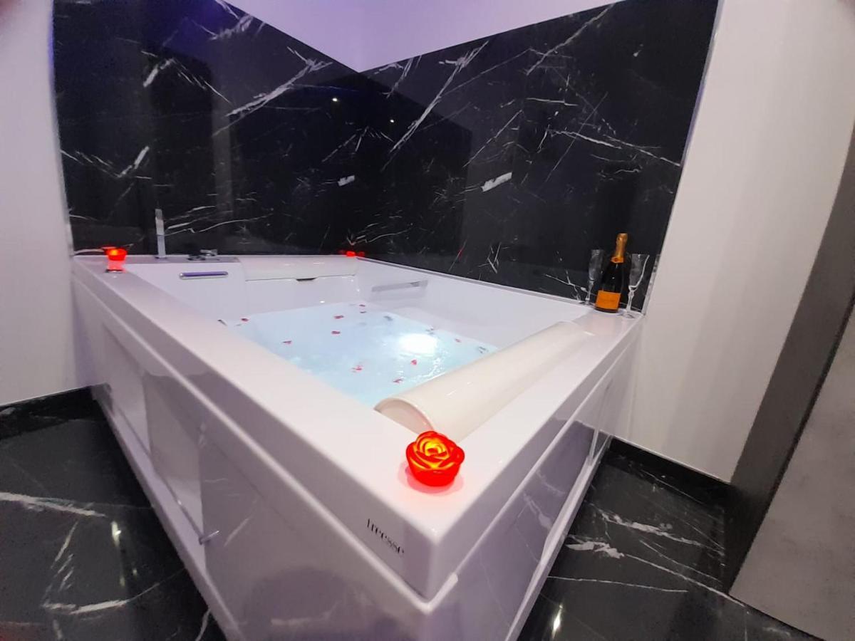 Casa Birmano Villa Taranto Eksteriør billede